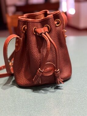 DOONEY & BOURKE Drawstring Bucket Bag in Brown - Classic Women's